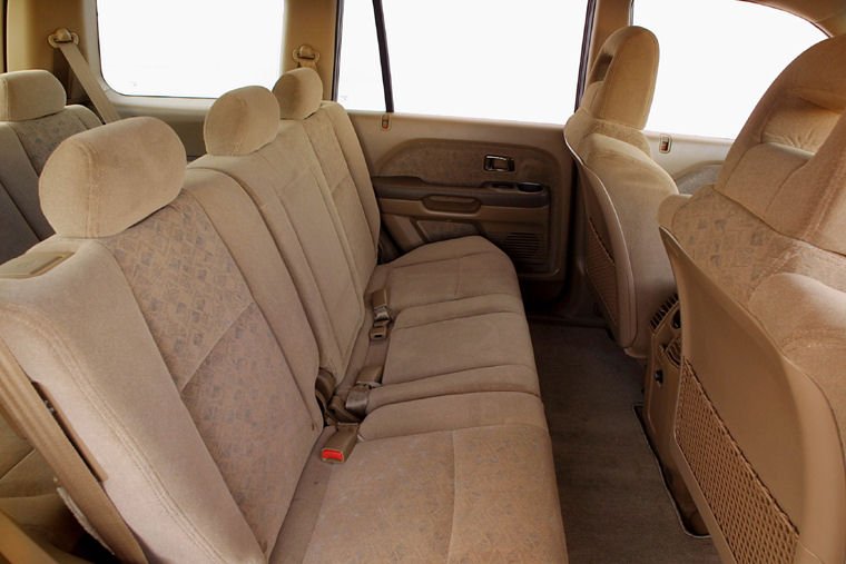 2004 Honda Pilot Rear Seats Picture